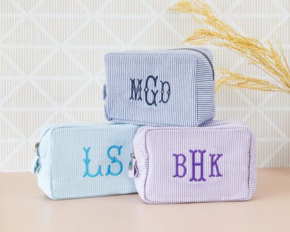cosmetic bag details